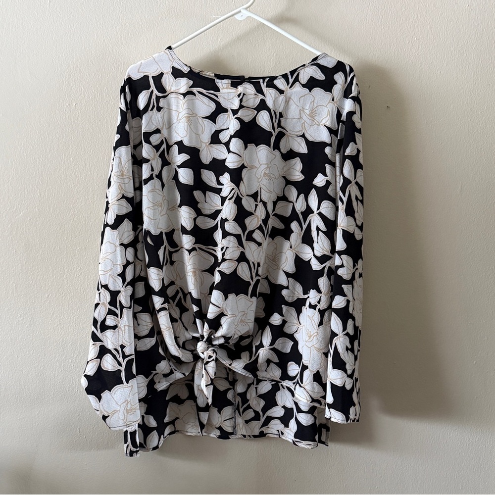 Ava + Viv Black White Floral Tie Front Blouse size 2XL Coastal Grandma